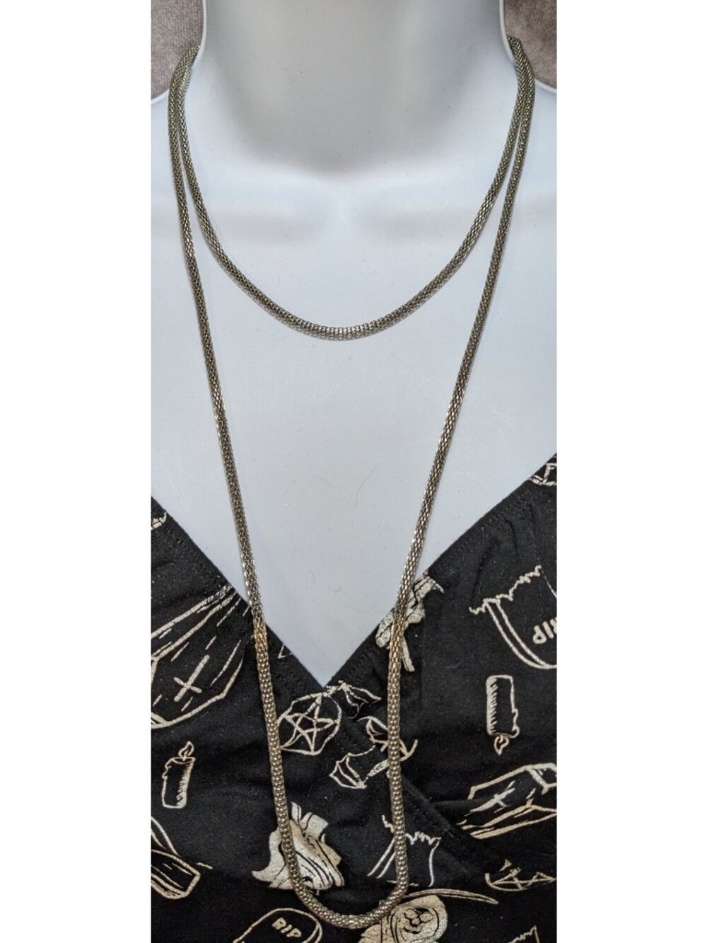 Silver-Tone Hollow Mesh Chain Necklace